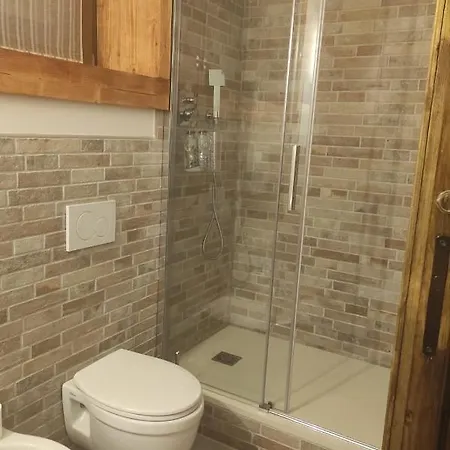 Max & Lory Bed & Breakfast 4*